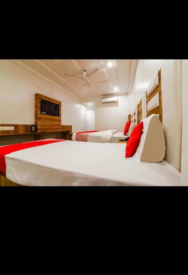 Hotel Awesome International Yeni Delhi Dış mekan fotoğraf